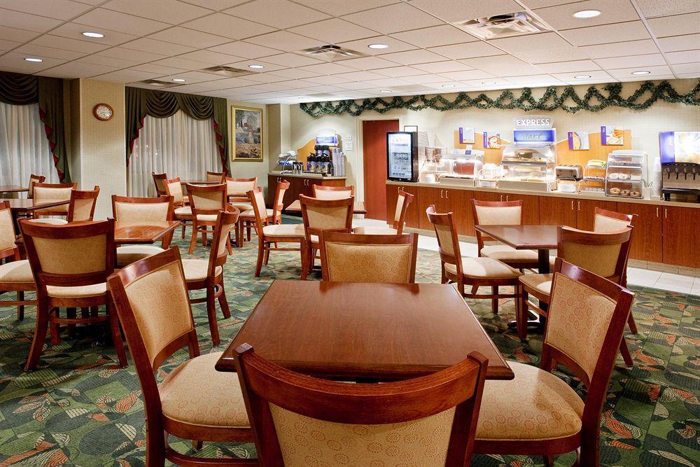 Holiday Inn Express Hotel & Suites Columbus Airport By Ihg Gahanna Екстер'єр фото