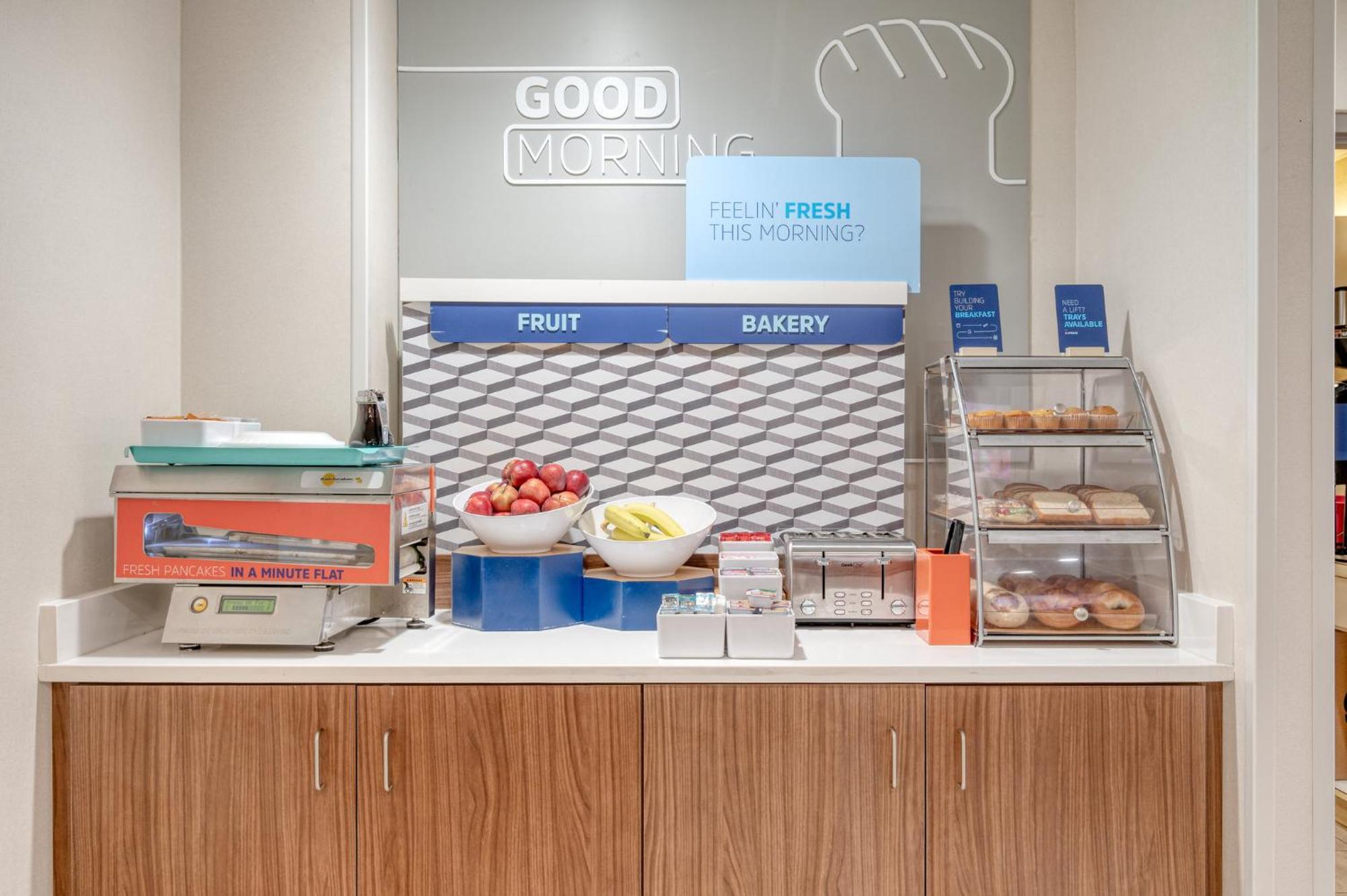 Holiday Inn Express Hotel & Suites Columbus Airport By Ihg Gahanna Екстер'єр фото