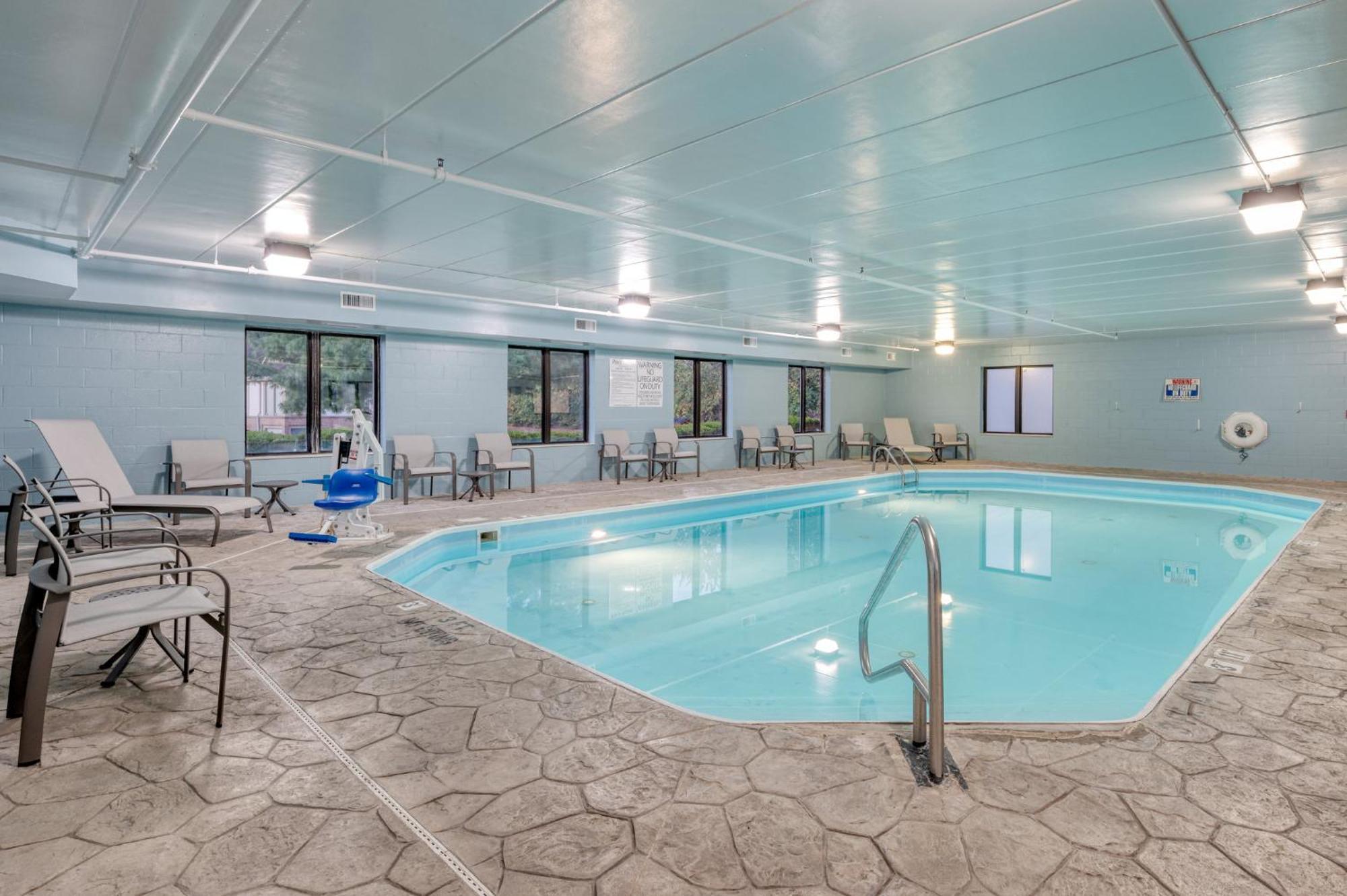 Holiday Inn Express Hotel & Suites Columbus Airport By Ihg Gahanna Екстер'єр фото