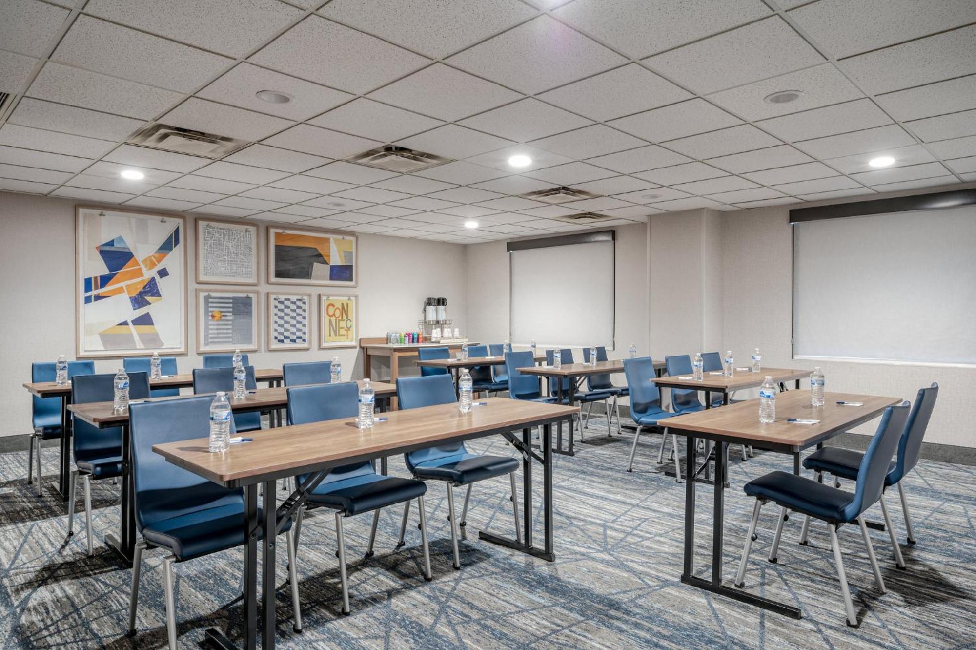 Holiday Inn Express Hotel & Suites Columbus Airport By Ihg Gahanna Екстер'єр фото