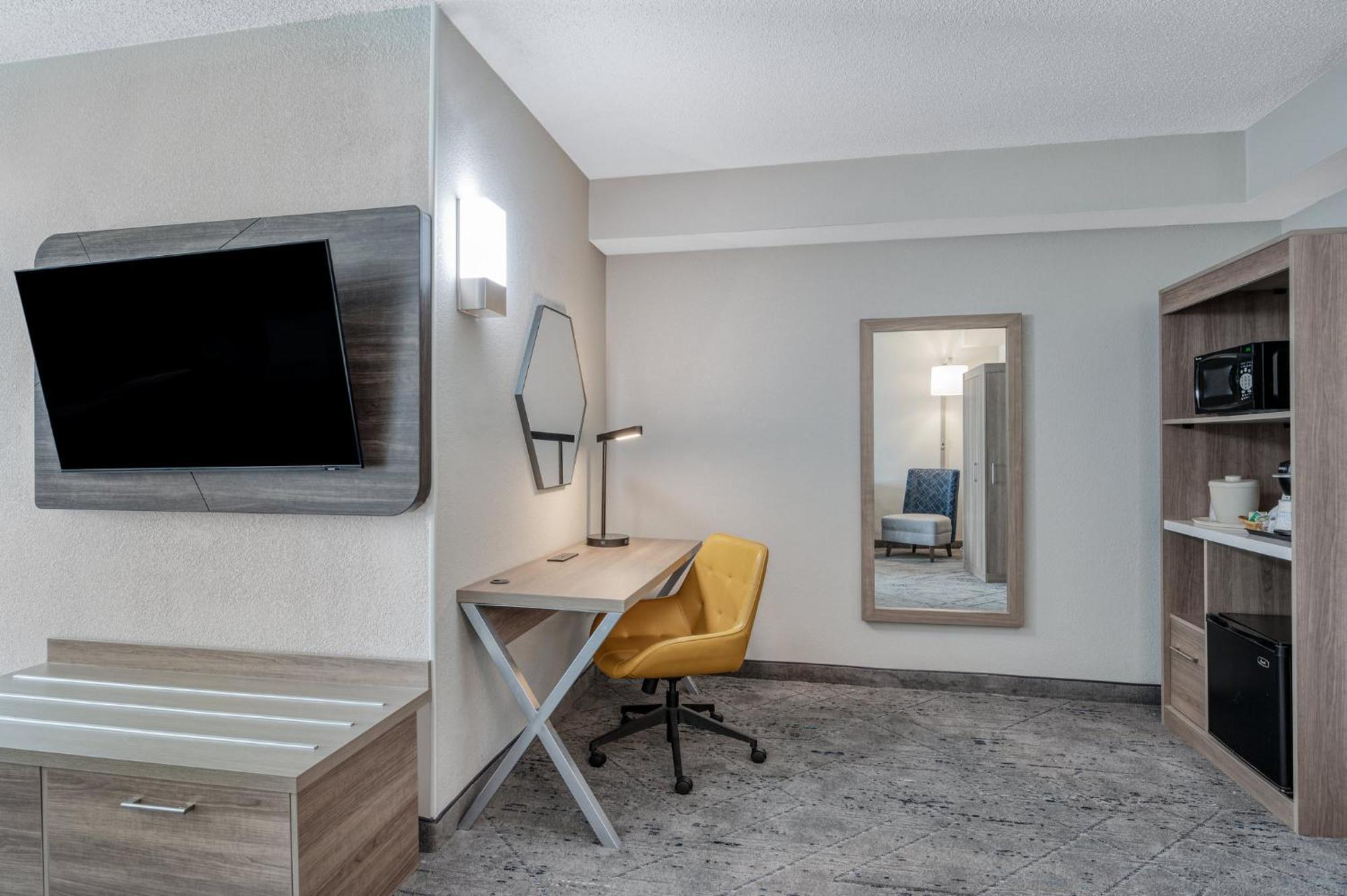 Holiday Inn Express Hotel & Suites Columbus Airport By Ihg Gahanna Екстер'єр фото