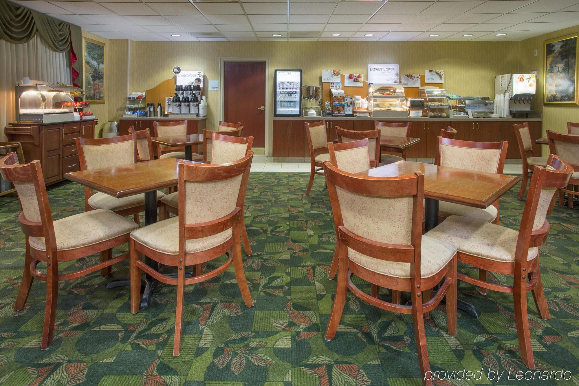 Holiday Inn Express Hotel & Suites Columbus Airport By Ihg Gahanna Екстер'єр фото