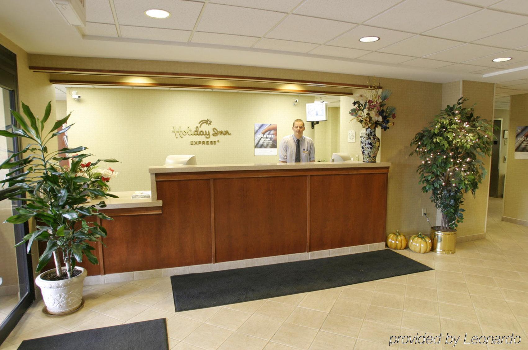 Holiday Inn Express Hotel & Suites Columbus Airport By Ihg Gahanna Інтер'єр фото