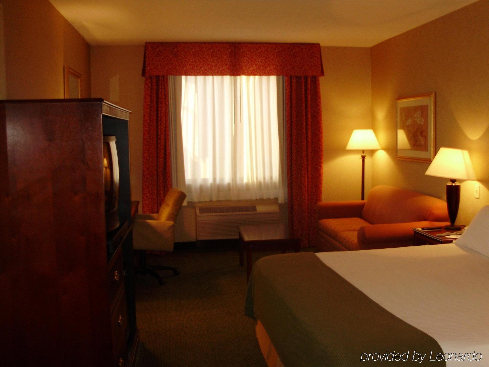 Holiday Inn Express Hotel & Suites Columbus Airport By Ihg Gahanna Номер фото