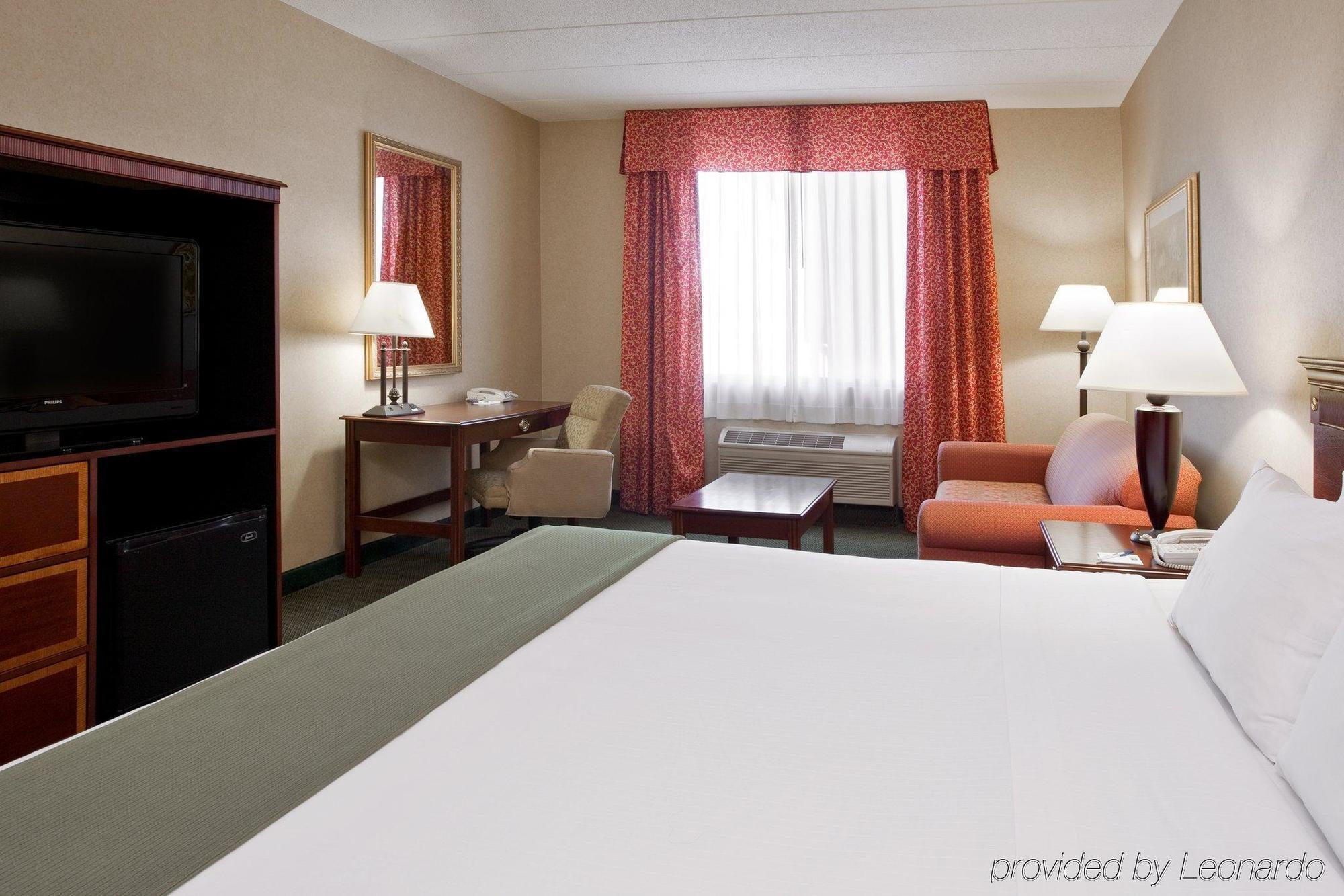 Holiday Inn Express Hotel & Suites Columbus Airport By Ihg Gahanna Номер фото