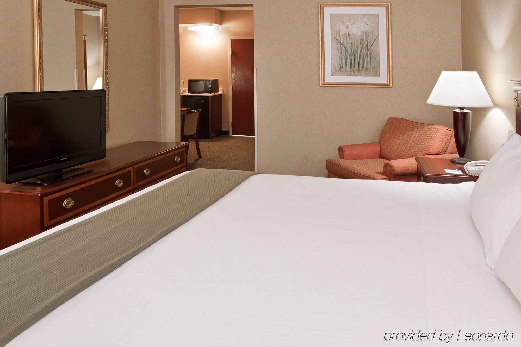 Holiday Inn Express Hotel & Suites Columbus Airport By Ihg Gahanna Номер фото