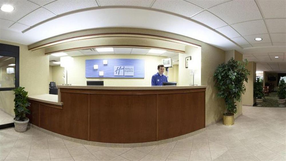 Holiday Inn Express Hotel & Suites Columbus Airport By Ihg Gahanna Екстер'єр фото
