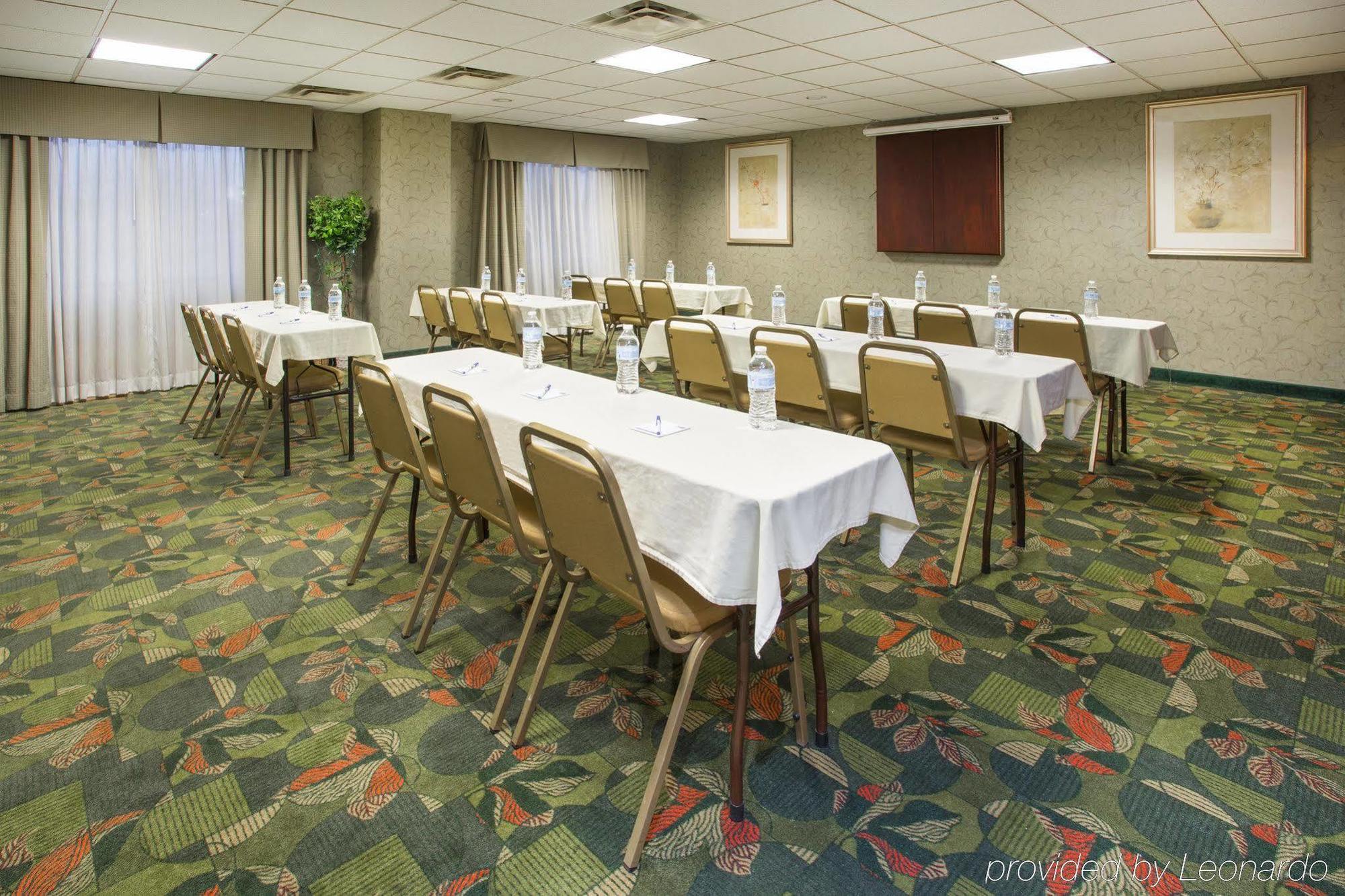Holiday Inn Express Hotel & Suites Columbus Airport By Ihg Gahanna Екстер'єр фото